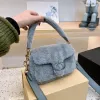 2024 Fashion Women Designer Winter Handväska Wool Shoulder Bag Luxury Tote Purse Wallet Crossbody Väskor Ryggsäck Small Mini Chain Purses