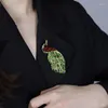 Brosches 1pc mode unisex klädpåse tillbehör akryl djur brosch får fågel orm kyckling tecknad söt