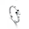 Anneaux de mariage 925 Bague en argent sterling Femme Minorité Design Sens avancé Personnalité de la mode Multi Couleur Tendance Ouverte