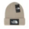 Gorro de designer clássico chapéus homens e mulheres moda universal estilo quente boné de malha outono lã ao ar livre chapéu de inverno quente esporte algodão chapéu crânio bonés MXM.16