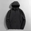 Herrjackor Autumn Men Hooded Jacket Ytterkläder Spring Outdoor Travel Waterproof Coat Spliced ​​Beteckna Cut Wind 230911