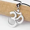 Anhänger Halsketten 1PCS Abstraktes Metall OM AUM Symbol Yoga Buddhistischer Charme Samtschnur Halskette Schmuck