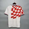 Kroatië 22 voetbalshirts HEREN KIDS KIT VROUWEN Fans versie 22 23 MODRIC MAJER Croatie 2023 2024 GVARDIOL KOVACIC SUKER Retro 1997 1998 2002 Croacia voetbalshirts T