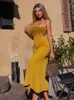 Robes décontractées Sexy Spaghetti Strap Plume Longue Robe Élégante Jaune Vert Sans Manches Slim Femmes Celebrity Party Robe De Soirée