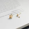 Orecchini a bottone Piccolo argento sterling a forma di cuore con serratura a chiave Gioielli minimalisti fatti a mano Regalo per la festa della mamma Fine 925