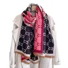 20 % Rabatt auf Schal, neuer Kaschmirschal mit Buchstaben und Blumen für Damen im Herbst und Winter, fortschrittlicher und vielseitiger warmer Schal, verdickter Hals