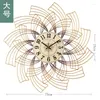 Väggklockor Fashion Art American Luxury Clock Metal Creative Mute Modern Design Large 3D Relogio de Parede Casa Vintage