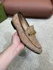 Kleidschuhe, gesteppte Slipper, 100 % echtes Leder, Herren-Plattform, authentisches Rindsleder, Metallschnalle, Mokassin, flaches Lammfell mit Gold-Hardware, Luxus-Designer