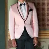 Pink Prom Men Suits For Groomsmen 2 Piece Wedding Tuxedo Slim Fit Custom Club Male Set Blazer With Black Pants Fashion 2020303J