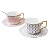 Tasses à café de luxe européennes, soucoupes en porcelaine royale, ensemble de tasses à thé britannique exquises, à la mode, cadeau 289r