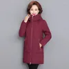 Trenchs de femmes manteaux de couleur unie veste rembourrée en coton poche intérieure pour les femmes âgées d'âge moyen long hiver plus taille pardessus de réduction d'âge