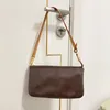 Womens Fashion Designer Bag Store Luxury Shoulder Bags Elegant Classic Handbags Metallic Chain Large Capacity Crossbody