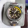 새로운 실버 케이스 QBB202 탬버 자동 남성 시계 올리브 그린 다이얼 고무 스트랩 44mm 신사 인기있는 손목 시계