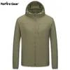 Mäns jackor Refire Gear Summer Ultra Light Waterproof Quick Dry Jacket Men UV Protectionhooded Raincoat Thin Army Military 230911