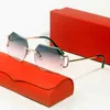 Nieregularne designerskie okulary przeciwsłoneczne dla kobiet mężczyzn szklanki carti luksusowa marka bez obrotu złotego metalowego spolaryzowanego UV Ochrona Okulana czerwone czarne brązowe okulary okulary Lunenette