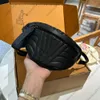 BUM DESIGNER BASSE DONNA DONNA FANNY PACCHE UNI GUIDA BASSA DI LUGO BUMBAG CrossBODY BASSE BASSO CROVUZIONE PUNSO NERO PUNSO OUTDOOR DICKY HASHBAD SHEDD SHEDCHE PACCHE TASCHE 43644