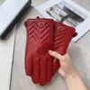 Mitaines Femmes Designer Hiver Gants En Peau De Mouton De Luxe En Cuir Mitaines Doigts Gant Cachemire À L'intérieur Écran Tactile 23091219Z