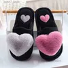 Hausschuhe Mode Frauen Hausschuhe Liebe Herz Baumwolle Slipper Winter Pelz Rutschen Damen Hause Pelzigen Warme Indoor Schuhe Claquette Fourrure Q230912