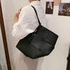 Оптовые сумки-тоут Botegss Ventss Arco Handbags интернет-магазин Женская сумка 2023 Новая персонализированная тканая сумка-тоут Модная буквенная сумка на плечо с настоящим логотипом