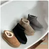 Stivali invernali Ultra Mini Boot Designer Stivali con plateau australiani da uomo Stivaletti in vera pelle con pelliccia calda alla caviglia