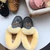 2023 designer uggslies laarzen australië vrouwen winter laarsjes meisje klassieke wgg snowboot pluche enkel korte kwast mini bont bottes tazz slippers erwten dames tasman schoen