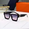 Designer Solglasögon Kvinnlig koreansk version av anti-UV Display Face Fashion New Glasses Driving Outdoor Sunscreen