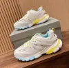 2023 New Fashion Designer Donna Uomo Scarpe Track 3.0 Sneakers Scarpe da ginnastica di lusso Triple s Nero Bianco Rosa Blu Arancione Giallo Verde Tess.s.Gomma t per uomo Drop Shipping