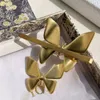 Niedliche Doppel-Schmetterlings-Haarspange mit Stempel, Damen-Schmetterlings-Buchstaben-Haarspangen für die Geschenkparty