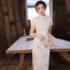 Basic Casual Kleider 2023 Weiße Spitze Cheongsam Frauen Kurzarm traditionelle Vintage -Kleidershow Kostüme Slim Stickerei Qipao Robe Chinoise Femme 230911