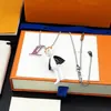 Dernier lancement des maîtres français conçus Collier de bijoux de luxe Festival des personnages fantastiques pour hommes et femmes Gift243f