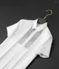 メンズドレスシャツ夏の黒と白のチェコラインストーンスタンプシャツ半袖スリムフィットカジュアルボトムトップメン