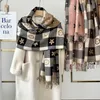 30% KORTING Tiktok dezelfde geruite sjaal voor vrouwelijke Koreaanse versie Dongdaemun brief herfst en winter nieuwe stijl veelzijdige schattige studenten