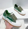 Toppkvalitetskor män kvinnor casual skor däck tränare snörning plimsoll läder sneakers svart vit kalv läder par komfort skateboard går löpskor