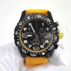 Mens Wrist High Quality Bre Montre Designer Watch Endurance Pro Avenger Chronograph 44mm Black Red Yellow Quartz Watches Rubber Strap Flera färger