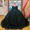 黒っぽい緑の光沢のある恋人Quinceaneraは、肩に並ぶビーズチャペルトレインコルセットプロムVestido DE15 ANOSオフオフ肩オフ肩を飾る