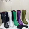 Nya 23SS-stövlar Designer Rubber Knee Boot Luxury Rainboots Water Shoes Shoes Platform Boots Knee High Waterproof Casual Style Waterproof Welly Woemns Boots