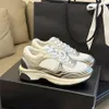 Toppkvalitetsdesigner sneakers läder lyxiga kvinnor lapptäcke mesh sneakers snörning tennis skor springa lapptäcke casual skor guld silver plattform skor