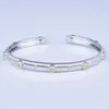 Bracciale aperto moda braccialetto intarsio zircone cubico disegno filo disegno semplice gioielli bicolore per le donne regalo di anniversario festa di nozze 230911