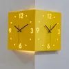 Horloges murales Horloge d'angle Double face Creative Square Digital Decor Table Silent Reloj Salon Décoration