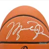 ميشيل جديد تم توقيعه موقعة موقعة لافتات التوقيعات الداخلية في الهواء الطلق مجموعة السلة كرة السلة الكرة 227s