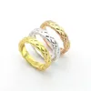 Fashion Par Mini Checker Engagement Märke 18 Guld rostfritt stål Designerring för kvinnor