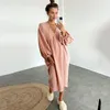Kadınlar Robe Fener Sleeve Nightgowns Dres gevşek v Boyun Placesming Bahar Pamuk Sıradan Pijamalar Katı zarif iç çamaşırı Robe Pijama 230912