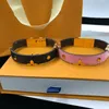 Avec BOX Designers Fleur Charme Bracelets Qualité Cuir Femmes Hommes Bracelet En Or Rose Noir Clors Lettre Marque Bracelets Bijoux3456