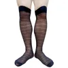 Chaussettes pour hommes Wave rayé Mens High Tube Genou Long Bas Sexy Robe formelle Tuyau Costume Club Night Wear