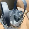 Rasi di seta Borsa con strass Borsa firmata Borsa con catena di diamanti Borsa tote Borsa di lusso Borsa con lettera Borsa da pranzo di qualità con specchio superiore Pochette Hardware in argento