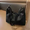 Bolsas de noite da moda A bolsa popular deste ano para mulheres no outono e inverno, uma nova bolsa crossbody de ombro único de alta qualidade com bolsa versátil de grande capacidade 230828