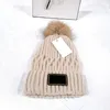 Hüte Pelz Pom Poms Designer Beanies Winter Luxus Hohe Qualität Outdoor Reise Kappe Warme Dicke Wolle Strickmütze Weihnachten geschenk