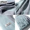 Färgad stor halsduk för kvinnor 2023 Autumn/Winter New Korean Version Winter Versatile Shawl for Boys and Girls White Grey Neck