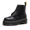 الدكتور Martins Boots Doc Martens Boot Martin Men نساء أحذية رياضية فاخرة ثلاثية أسود أبيض كلاسيكي كلاسيك الجوارب القصيرة الشتوية