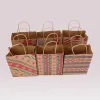 Julpresentpåsar med handtag tryckt Kraft Paper Bag Kids Party Favors Box Box Christmas Decoration Home Xmas Cake Candy Bag grossist